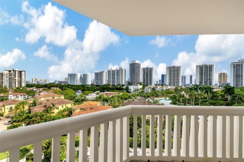 Condo in Aventura, Florida, 3 bedrooms  № 1431236 - photo 30