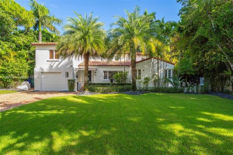 House in Miami, Florida 5 bedrooms, 317.54 sq.m. № 1431250 - photo 3