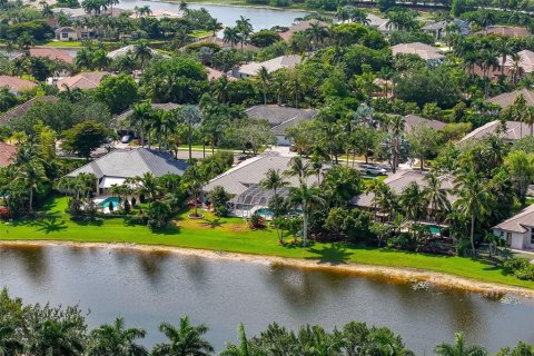 Villa ou maison à vendre à Weston, Floride: 5 chambres, 463.02 m2 № 1249076 - photo 15