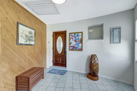 Купить виллу или дом в Хатчинсон-Айленд-Саут, Флорида 2 спальни, 195.28м2, № 878814 - фото 17