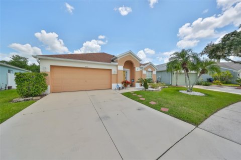 House in Brandon, Florida 4 bedrooms, 181.72 sq.m. № 1307920 - photo 3