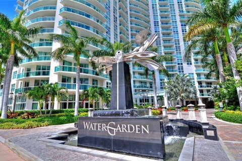 Condominio en venta en Fort Lauderdale, Florida, 2 dormitorios, 109.44 m2 № 1118032 - foto 21