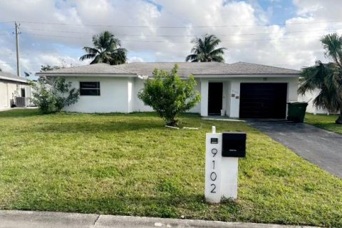 Casa en venta en Tamarac, Florida, 2 dormitorios, 151.34 m2 № 1118031 - foto 9