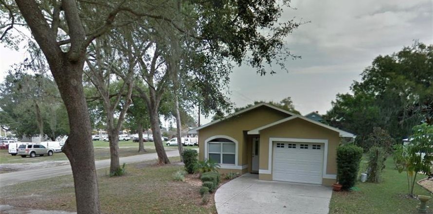 House in Saint Cloud, Florida 3 bedrooms, 119.1 sq.m. № 1346627