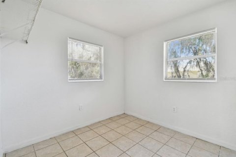 Propiedad comercial en venta en Wildwood, Florida, 176.14 m2 № 986164 - foto 28