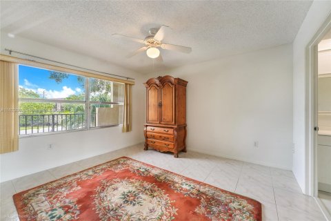 Copropriété à vendre à Pembroke Pines, Floride: 1 chambre, 98.1 m2 № 1282289 - photo 10