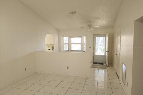 House in Ocala, Florida 2 bedrooms, 101.45 sq.m. № 997471 - photo 4