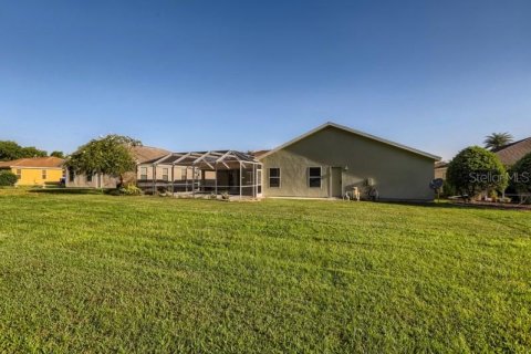 Villa ou maison à louer à Oxford, Floride: 3 chambres, 239.13 m2 № 1350078 - photo 17