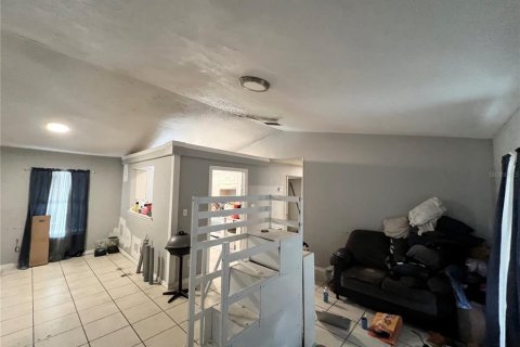 Casa en venta en Orlando, Florida, 3 dormitorios, 98.1 m2 № 1400643 - foto 3