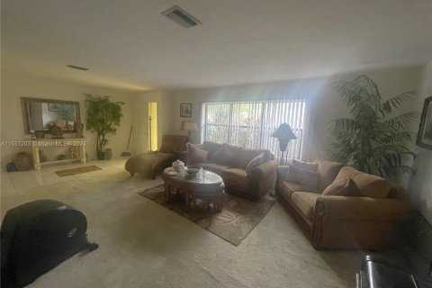 Casa en venta en Lake Placid, Florida, 4 dormitorios, 239.87 m2 № 1078708 - foto 2