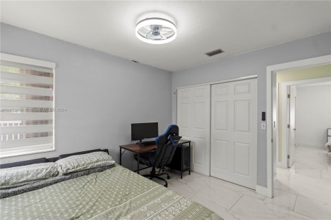 Villa ou maison à vendre à Pembroke Pines, Floride: 3 chambres, 121.14 m2 № 1399784 - photo 28