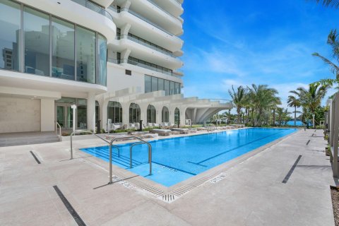 Condominio en venta en West Palm Beach, Florida, 3 dormitorios, 287.44 m2 № 703514 - foto 3