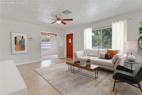 House in Sarasota, Florida 3 bedrooms, 126.72 sq.m. № 1390828 - photo 5