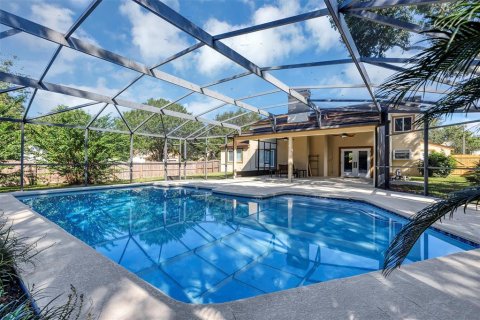 Casa en venta en Orlando, Florida, 3 dormitorios, 187.01 m2 № 1390797 - foto 2