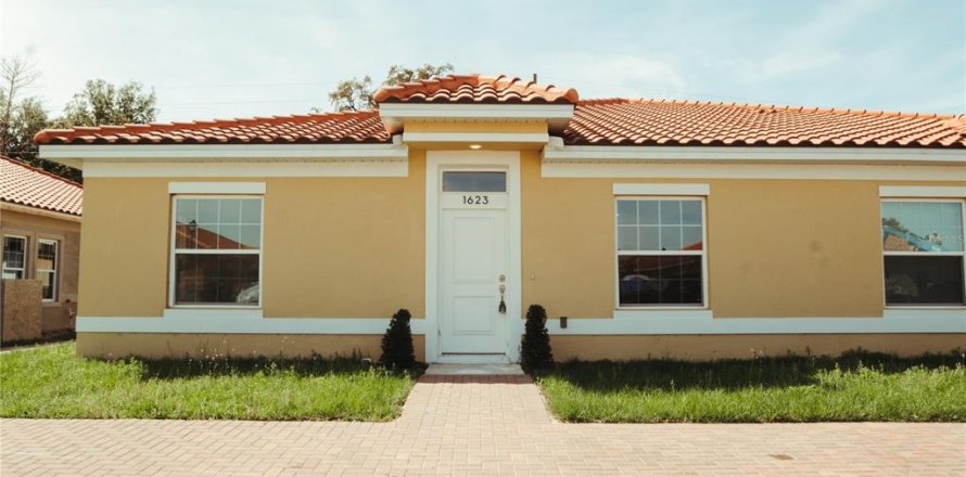 Villa ou maison à Kissimmee, Floride 2 chambres, 98.01 m2 № 1109646