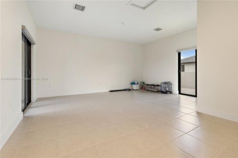 Townhouse in URBANA in Doral, Florida 3 bedrooms, 188.22 sq.m. № 1291985 - photo 22