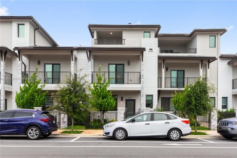 Touwnhouse à vendre à Doral, Floride: 3 chambres, 188.22 m2 № 1291985 - photo 1