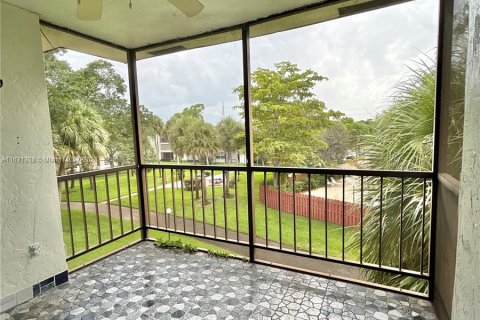 Copropriété à vendre à Plantation, Floride: 2 chambres, 88.44 m2 № 1291946 - photo 13