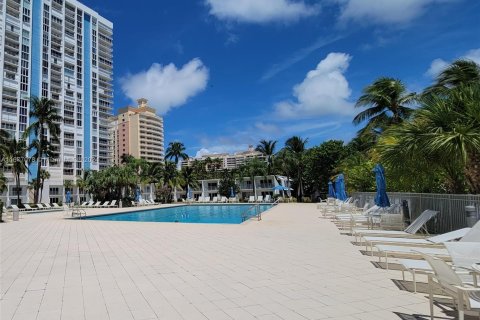 Condominio en venta en Key Biscayne, Florida, 2 dormitorios, 96.8 m2 № 1403070 - foto 27