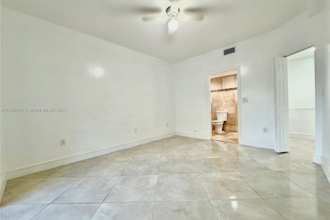 Copropriété à louer à Fort Lauderdale, Floride: 2 chambres, 79.71 m2 № 1348897 - photo 9