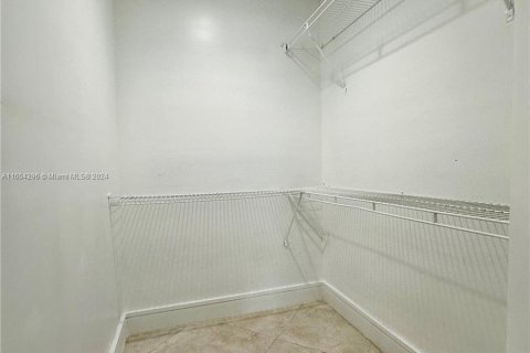 Condo in Fort Lauderdale, Florida, 2 bedrooms  № 1348897 - photo 13