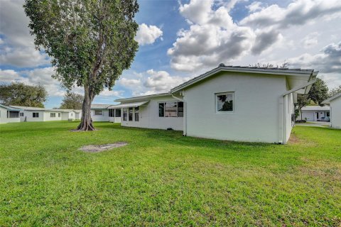 Casa en venta en Plantation, Florida, 2 dormitorios, 129.88 m2 № 1014064 - foto 1