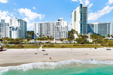 Condominio en venta en Miami Beach, Florida, 2 dormitorios, 87.14 m2 № 1014116 - foto 2