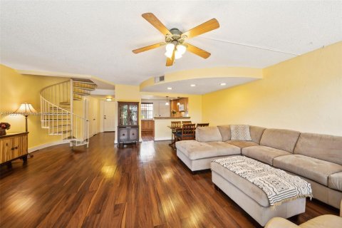 Condo in Fort Lauderdale, Florida, 2 bedrooms  № 1352130 - photo 15