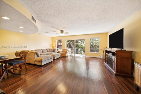 Condo in Fort Lauderdale, Florida, 2 bedrooms  № 1352130 - photo 16