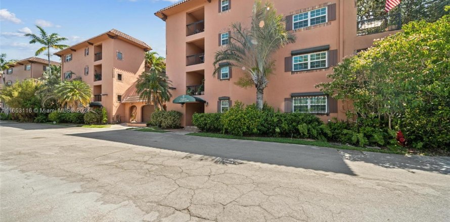 Condo in Fort Lauderdale, Florida, 2 bedrooms  № 1352130