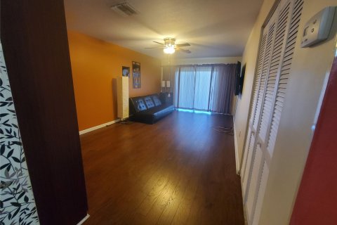 Condo in Plantation, Florida, 1 bedroom  № 1231391 - photo 13