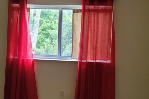 Condo in Plantation, Florida, 1 bedroom  № 1231391 - photo 8