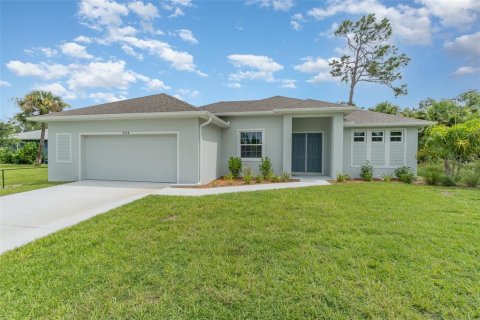 House in North Port, Florida 3 bedrooms, 167.97 sq.m. № 1382753 - photo 1