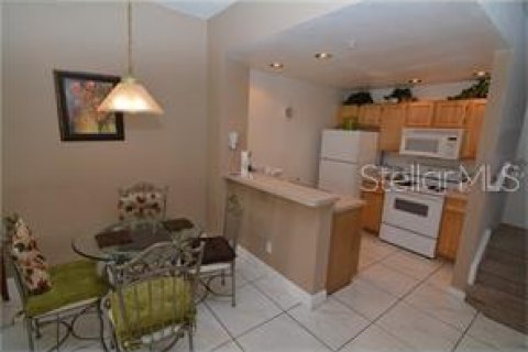 Townhouse in Kissimmee, Florida 3 bedrooms, 120.4 sq.m. № 431877 - photo 6