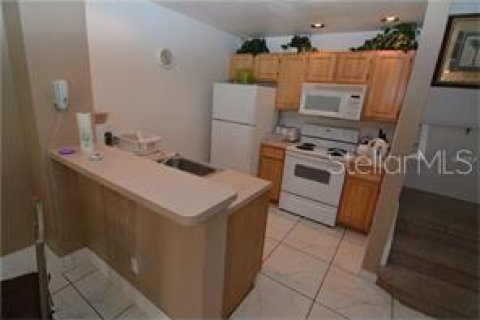 Townhouse in Kissimmee, Florida 3 bedrooms, 120.4 sq.m. № 431877 - photo 5