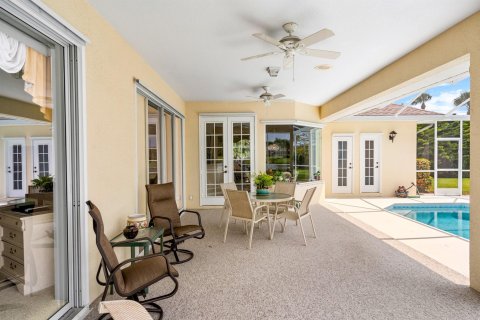 House in Vero Beach, Florida 4 bedrooms, 236.9 sq.m. № 1172117 - photo 23