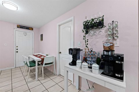 Townhouse in Tampa, Florida 3 bedrooms, 92.9 sq.m. № 1436905 - photo 7