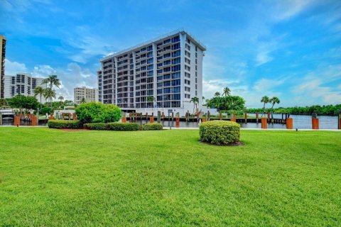 Adosado en venta en Highland Beach, Florida, 3 dormitorios, 176.42 m2 № 690196 - foto 21