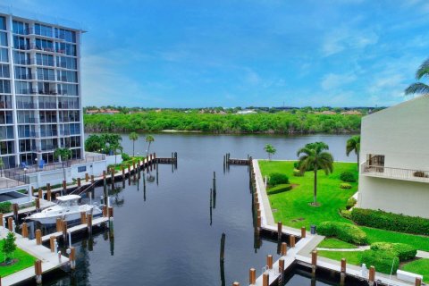 Adosado en venta en Highland Beach, Florida, 3 dormitorios, 176.42 m2 № 690196 - foto 26