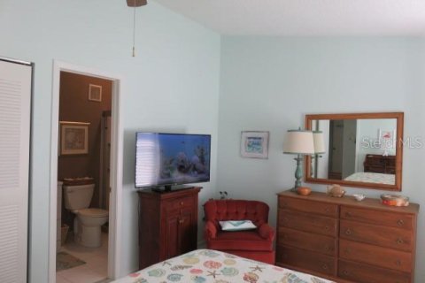 Condo in Bradenton, Florida, 2 bedrooms  № 231548 - photo 17