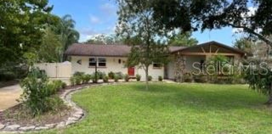 Villa ou maison à DeLand, Floride 3 chambres, 150.87 m2 № 1298842