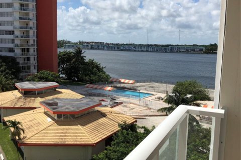 Copropriété à vendre à Miami, Floride: 1 chambre, 79.99 m2 № 1116841 - photo 12