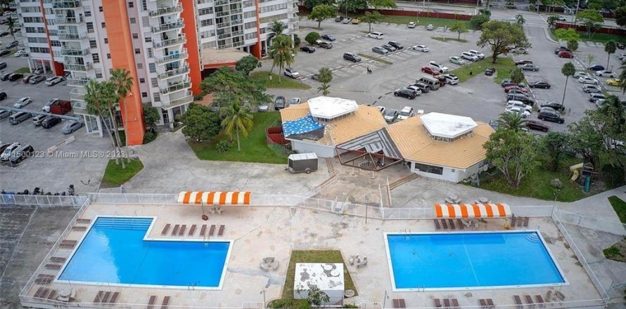 Condo à Miami, Floride, 1 chambre  № 1116841