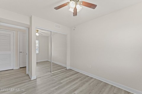 Condo in Jacksonville Beach, Florida, 3 bedrooms  № 869633 - photo 7