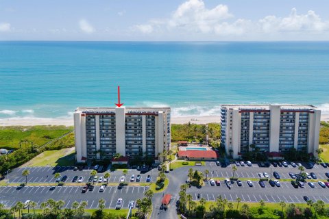 Condo in Hutchinson Island South, Florida, 2 bedrooms  № 1151650 - photo 28