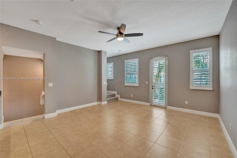 Touwnhouse à vendre à Miramar, Floride: 3 chambres, 178.28 m2 № 1207245 - photo 17