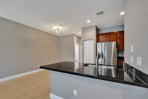 Adosado en venta en Miramar, Florida, 3 dormitorios, 178.28 m2 № 1207245 - foto 21