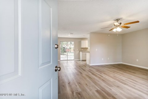 Casa en venta en Jacksonville, Florida, 3 dormitorios, 102.19 m2 № 882129 - foto 6