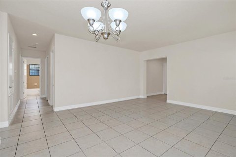 Villa ou maison à louer à Orlando, Floride: 4 chambres, 204.57 m2 № 1371158 - photo 6