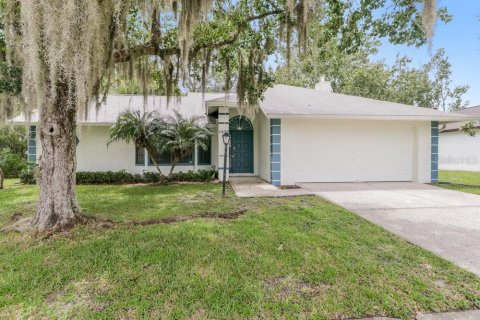 Villa ou maison à louer à Wesley Chapel, Floride: 3 chambres, 164.25 m2 № 1371159 - photo 1